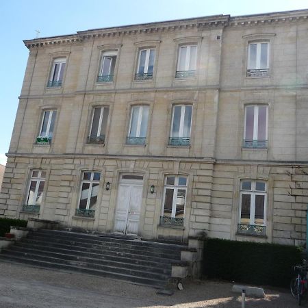 Studio Dans Charmante Batisse De Maitre Compiegnoise Compiègne Kültér fotó